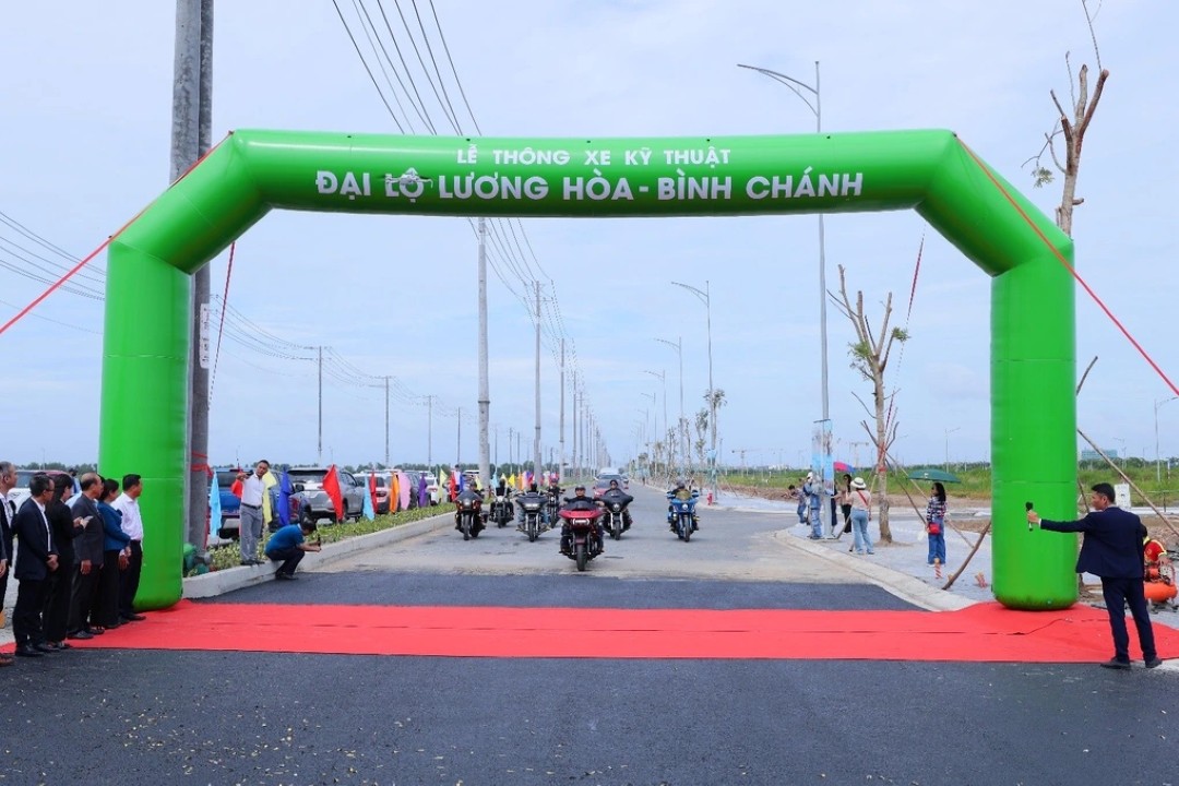Đại lộ Lương Hòa - Bình Chánh thông xe thúc đẩy hạ tầng khu Tây TP.HCM